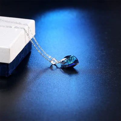 Lenora Kelvin Jewelry Set