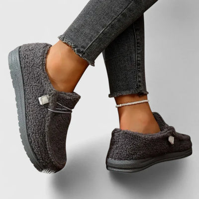 Nia | Orthopedic Slip-Ons