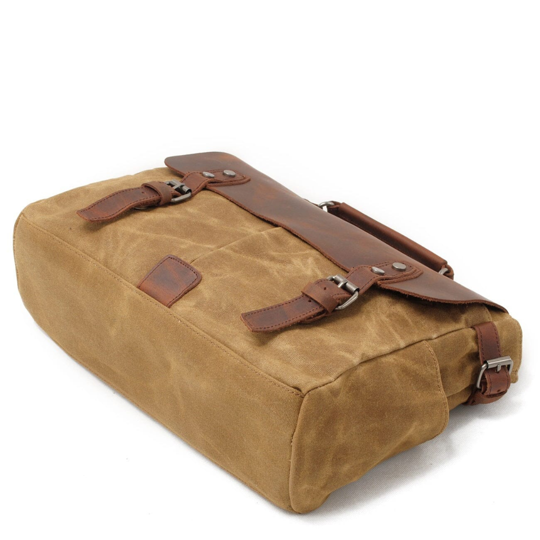 Canvas Messenger Bag | Klausburg