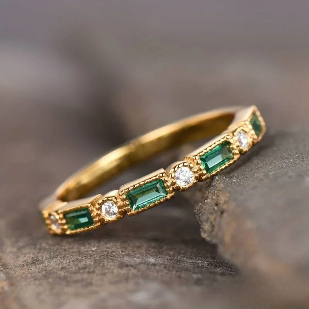 Green zircon with antique gold ring