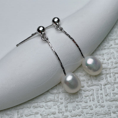 French freshwater pearl earrings