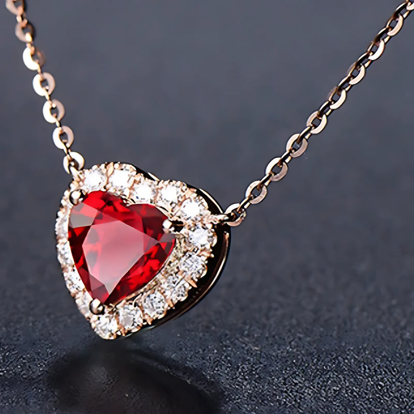 Rose gold ruby ​​heart pendant necklace