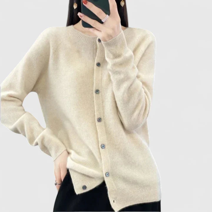 Lyxandria | Cozy Cardigan