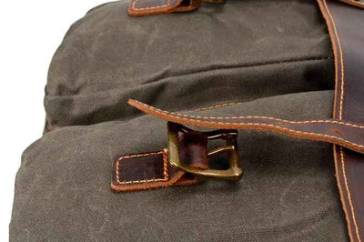 Vintage canvas messenger bag | Rheinhart