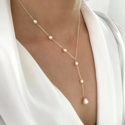 Vintage Pearl Pendant Necklace